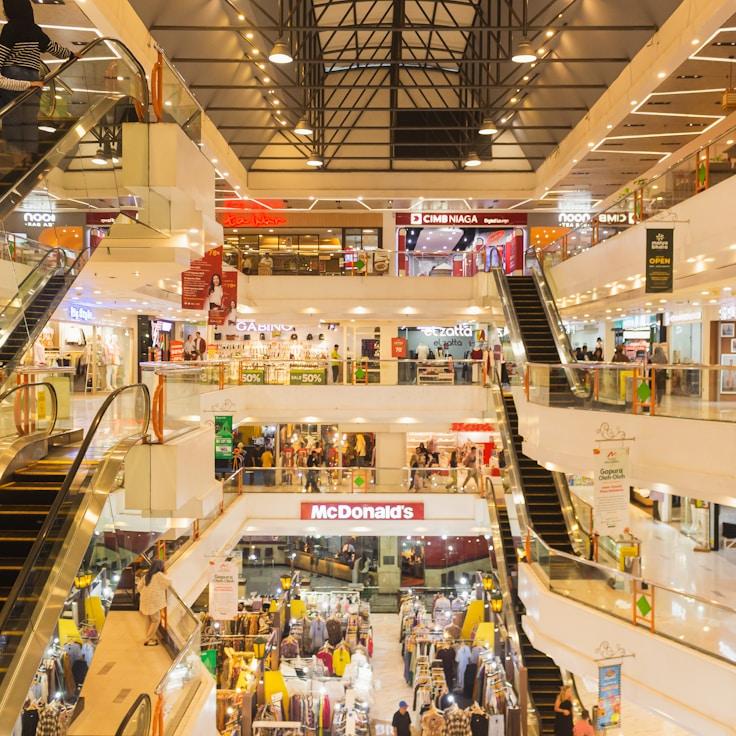 Family-friendly shopping and daily life in France